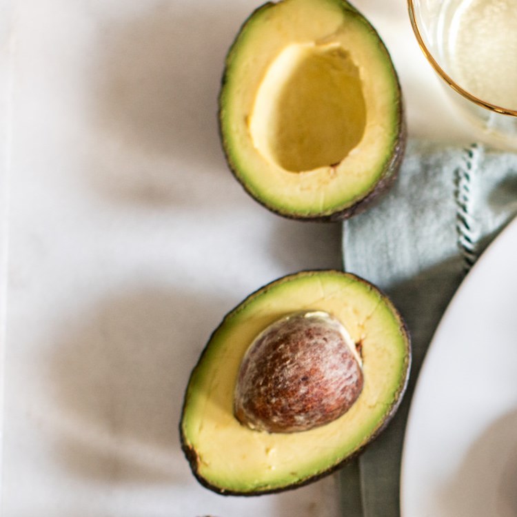 Picture of organic avocados 